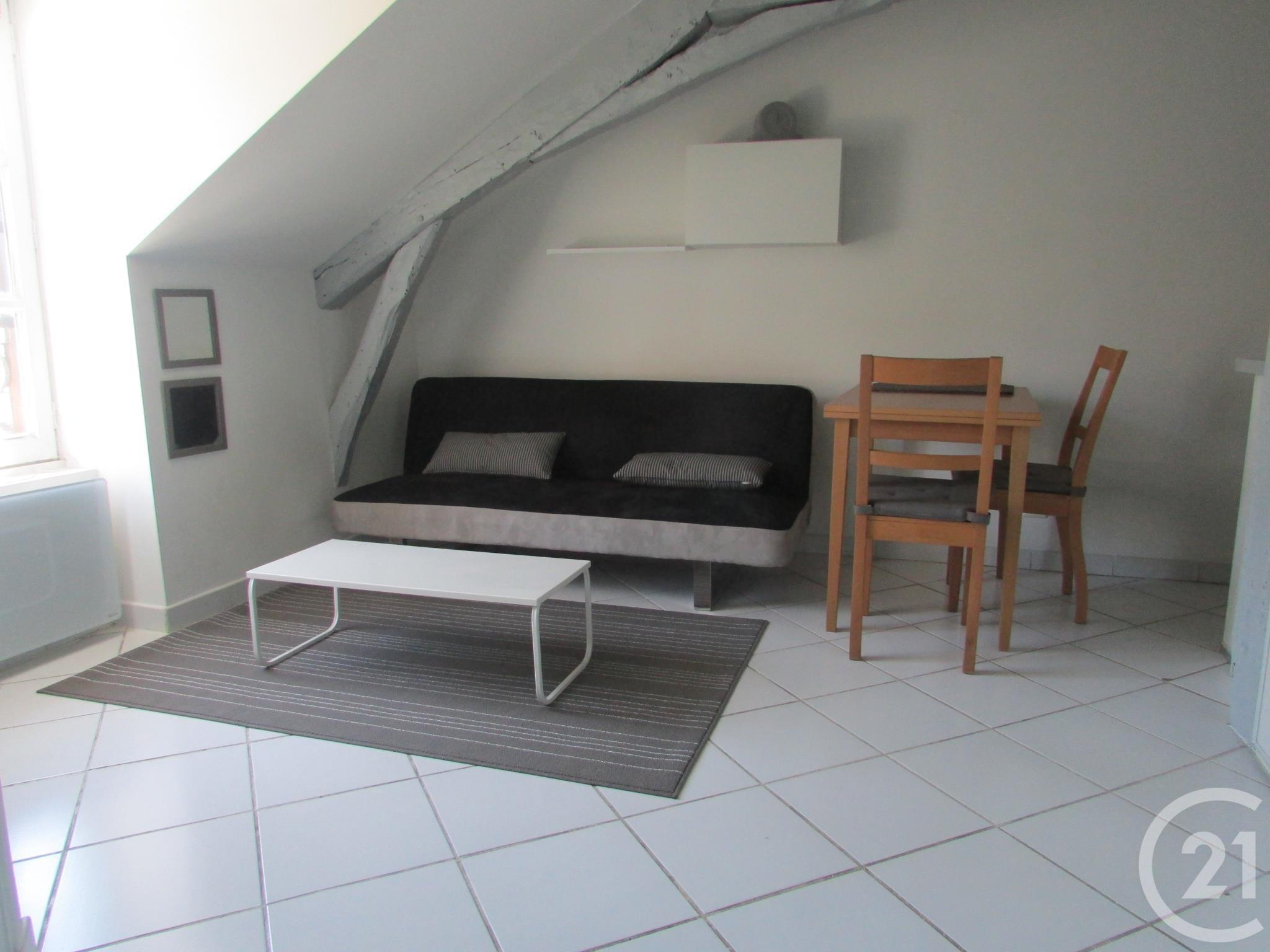 Studio à louer - 1 pièce - 25 m2 - SOUILLAC - 46 - MIDI-PYRENEES