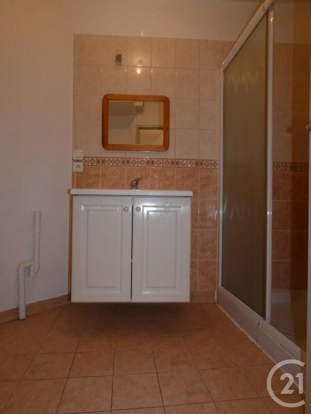 Afficher la photo en grand Appartement T2 à louer - 2 pièces - 38.72 m2 - SOUILLAC - 46 - MIDI-PYRENEES - Century 21 Cabinet Théron