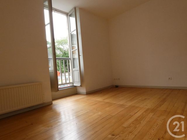 Afficher la photo en grand Appartement T2 à louer - 2 pièces - 38.72 m2 - SOUILLAC - 46 - MIDI-PYRENEES - Century 21 Cabinet Théron