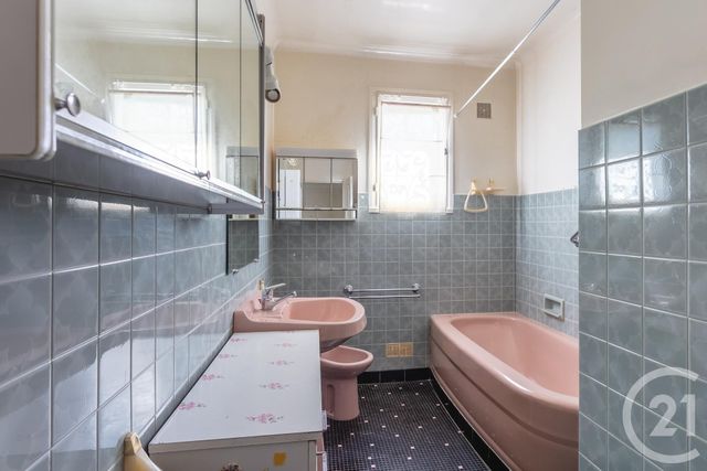 maison à vendre - 5 pièces - 137.0 m2 - GIGNAC - 46 - MIDI-PYRENEES - Century 21 Cabinet Théron maison à vendre - 5 pièces - 137.0 m2 - GIGNAC - 46 - MIDI-PYRENEES - Century 21 Cabinet Théron