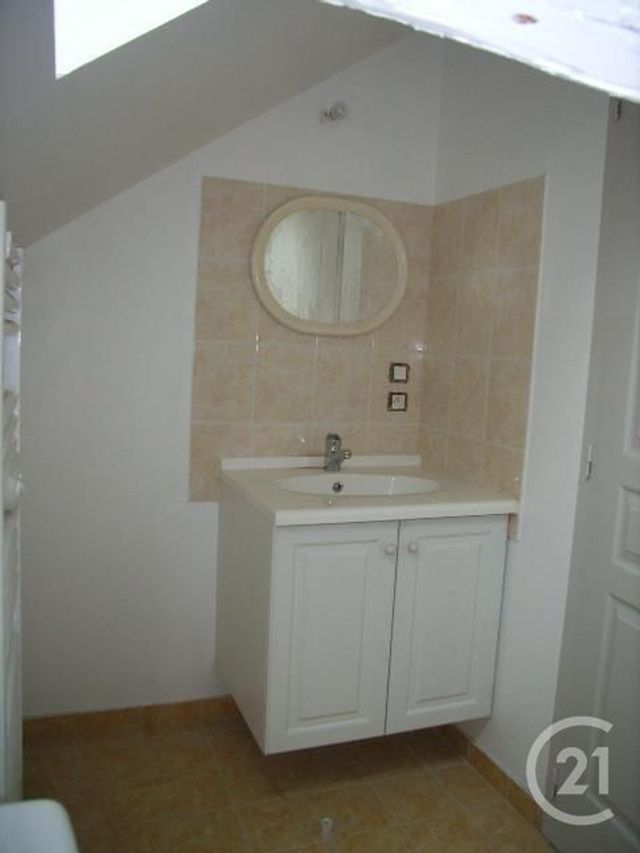 Appartement Duplex à louer - 3 pièces - 63.65 m2 - SOUILLAC - 46 - MIDI-PYRENEES - Century 21 Cabinet Théron