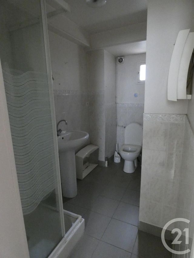 Afficher la photo en grand Appartement à louer - 2 pièces - 39.46 m2 - MARTEL - 46 - MIDI-PYRENEES - Century 21 Cabinet Théron