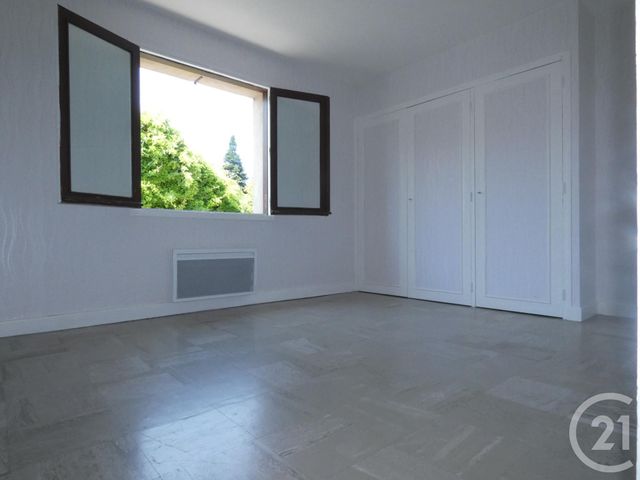 Afficher la photo en grand Appartement F3 à louer - 3 pièces - 55.0 m2 - SOUILLAC - 46 - MIDI-PYRENEES - Century 21 Cabinet Théron