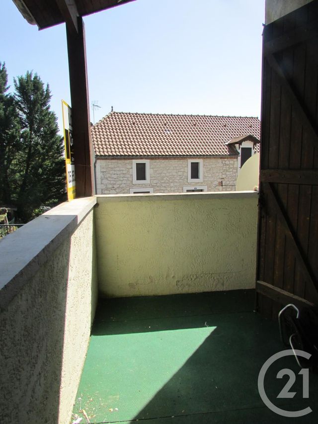 Afficher la photo en grand Appartement F3 à louer - 3 pièces - 55.0 m2 - SOUILLAC - 46 - MIDI-PYRENEES - Century 21 Cabinet Théron