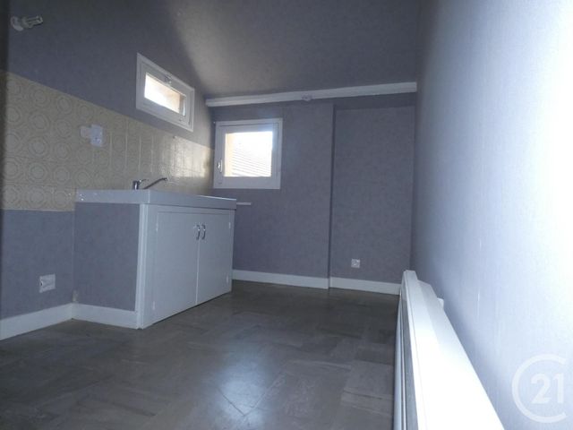 Afficher la photo en grand Appartement F3 à louer - 3 pièces - 55.0 m2 - SOUILLAC - 46 - MIDI-PYRENEES - Century 21 Cabinet Théron