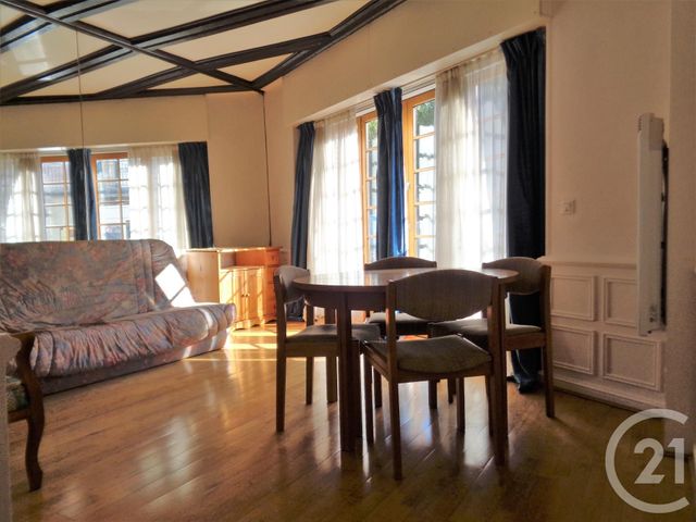Afficher la photo en grand Appartement F2 à louer - 2 pièces - 38.17 m2 - SOUILLAC - 46 - MIDI-PYRENEES - Century 21 Cabinet Théron