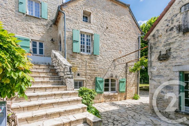 Afficher la photo en grand maison à vendre - 7 pièces - 139.0 m2 - LANZAC - 46 - MIDI-PYRENEES - Century 21 Cabinet Théron