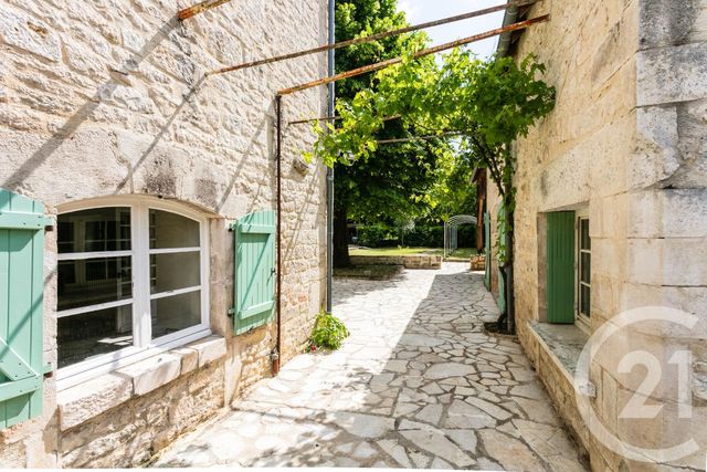 Afficher la photo en grand maison à vendre - 7 pièces - 139.0 m2 - LANZAC - 46 - MIDI-PYRENEES - Century 21 Cabinet Théron