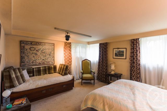 Afficher la photo en grand maison à vendre - 7 pièces - 193.7 m2 - SOUILLAC - 46 - MIDI-PYRENEES - Century 21 Cabinet Théron