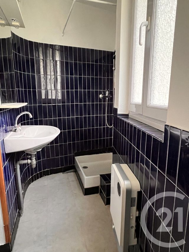 Appartement Studio à louer - 1 pièce - 47.56 m2 - SOUILLAC - 46 - MIDI-PYRENEES - Century 21 Cabinet Théron