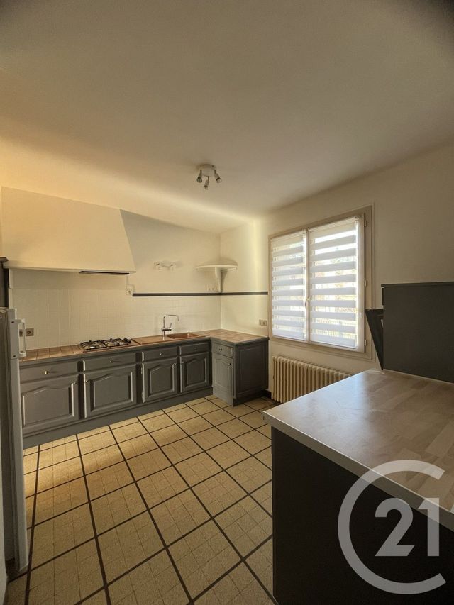 maison à louer - 3 pièces - 93.0 m2 - SOUILLAC - 46 - MIDI-PYRENEES - Century 21 Cabinet Théron