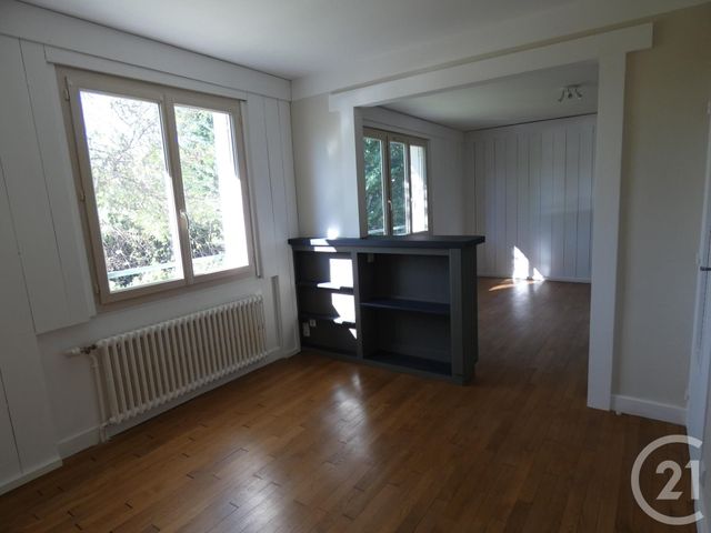 maison à louer - 3 pièces - 93.0 m2 - SOUILLAC - 46 - MIDI-PYRENEES - Century 21 Cabinet Théron