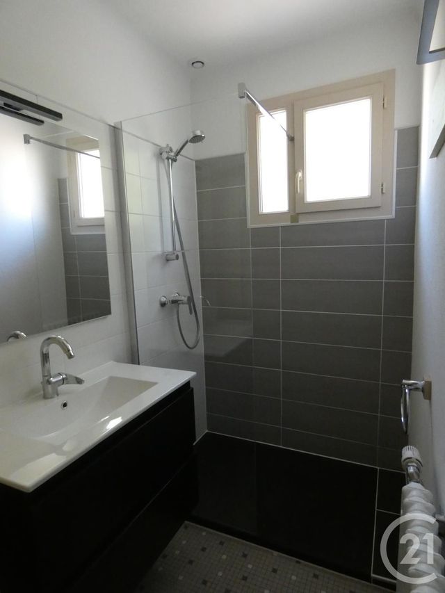 maison à louer - 3 pièces - 93.0 m2 - SOUILLAC - 46 - MIDI-PYRENEES - Century 21 Cabinet Théron