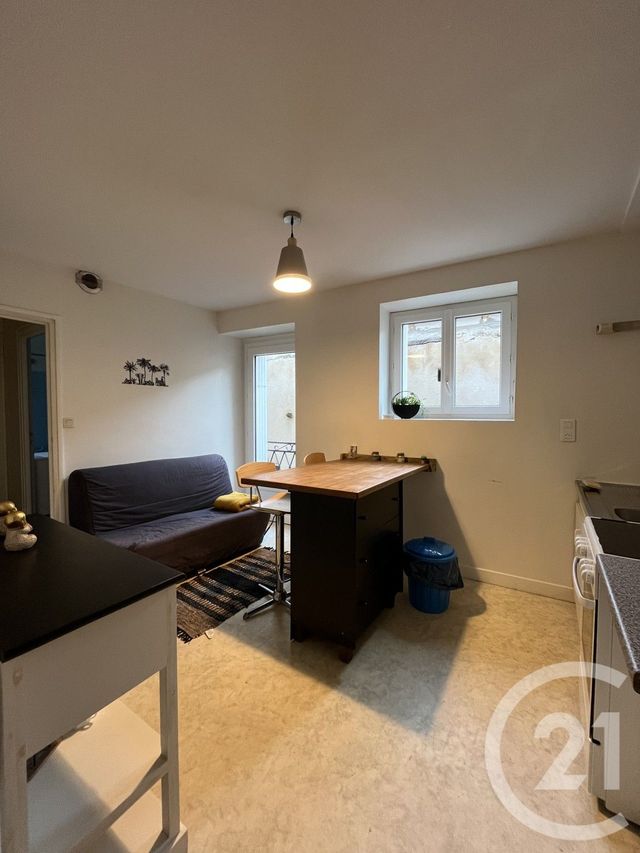 Appartement T2 à louer - 2 pièces - 29.55 m2 - SOUILLAC - 46 - MIDI-PYRENEES - Century 21 Cabinet Théron