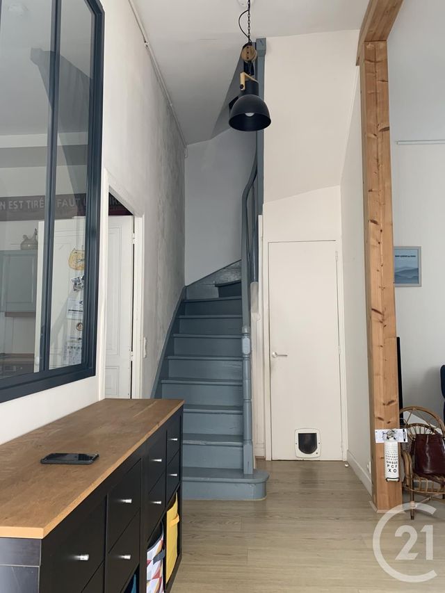 maison à louer - 5 pièces - 140.0 m2 - SOUILLAC - 46 - MIDI-PYRENEES - Century 21 Cabinet Théron