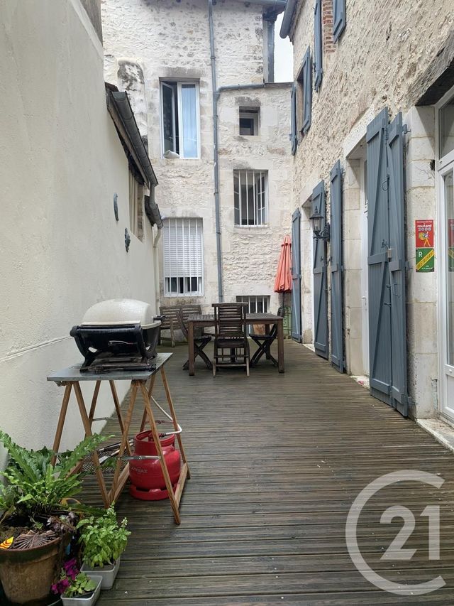 maison à louer - 5 pièces - 140.0 m2 - SOUILLAC - 46 - MIDI-PYRENEES - Century 21 Cabinet Théron