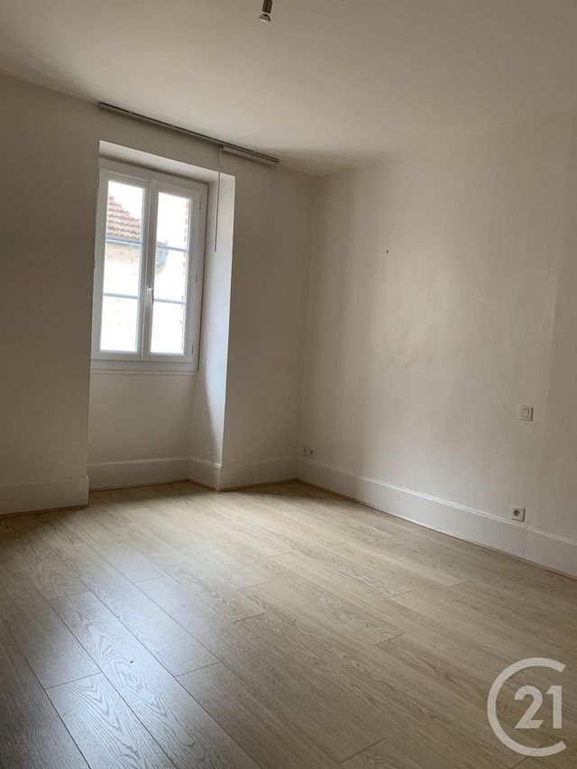 maison à louer - 5 pièces - 140.0 m2 - SOUILLAC - 46 - MIDI-PYRENEES - Century 21 Cabinet Théron