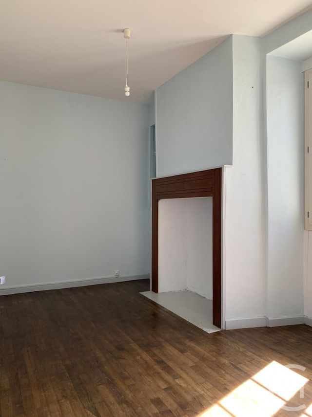 maison à louer - 3 pièces - 57.0 m2 - STRENQUELS - 46 - MIDI-PYRENEES - Century 21 Cabinet Théron