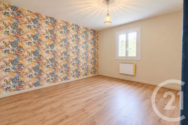 maison à louer - 5 pièces - 142.5 m2 - SALVIAC - 46 - MIDI-PYRENEES - Century 21 Cabinet Théron