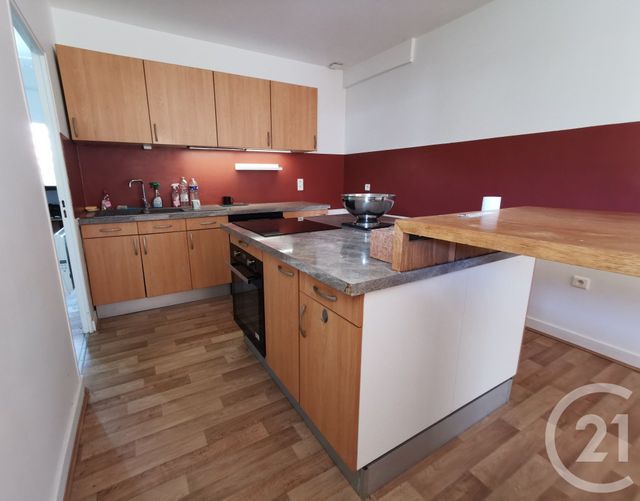 maison à louer - 5 pièces - 142.5 m2 - SALVIAC - 46 - MIDI-PYRENEES - Century 21 Cabinet Théron