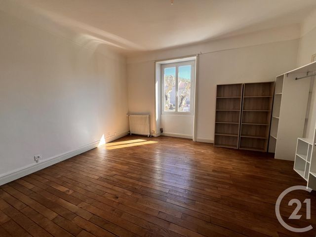 Appartement T3 à louer - 3 pièces - 87.76 m2 - SOUILLAC - 46 - MIDI-PYRENEES - Century 21 Cabinet Théron