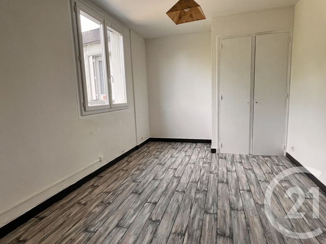 Appartement F3 à vendre - 4 pièces - 60.0 m2 - SOUILLAC - 46 - MIDI-PYRENEES - Century 21 Cabinet Théron