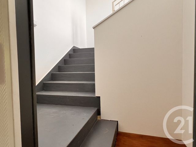 Appartement F3 à vendre - 4 pièces - 60.0 m2 - SOUILLAC - 46 - MIDI-PYRENEES - Century 21 Cabinet Théron