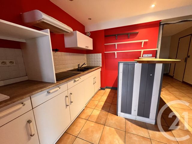 Appartement à louer - 3 pièces - 56.04 m2 - GOURDON - 46 - MIDI-PYRENEES - Century 21 Cabinet Théron