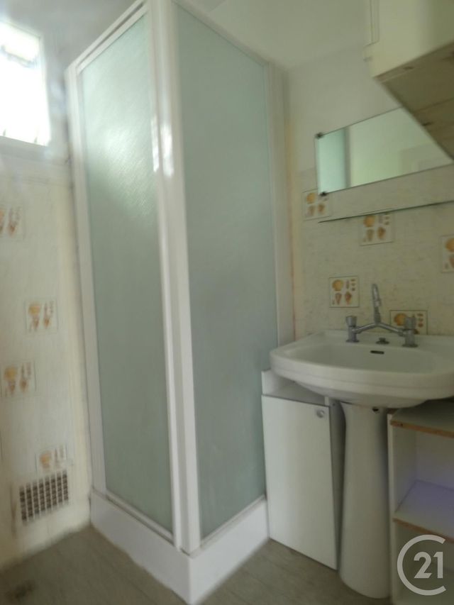 maison à louer - 4 pièces - 61.0 m2 - SOUILLAC - 46 - MIDI-PYRENEES - Century 21 Cabinet Théron