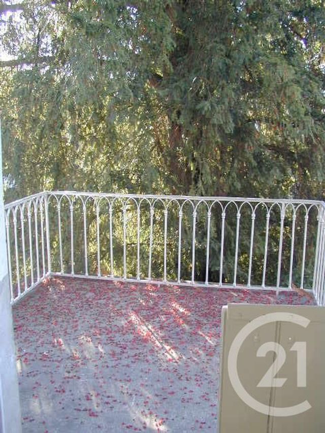 Appartement T3 à louer - 3 pièces - 69.35 m2 - SOUILLAC - 46 - MIDI-PYRENEES - Century 21 Cabinet Théron