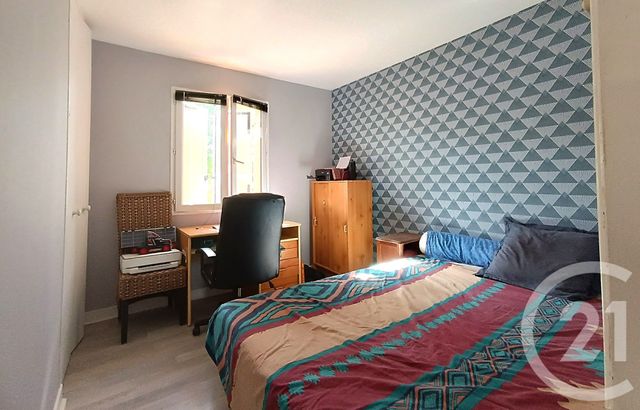 maison à louer - 4 pièces - 75.31 m2 - LACHAPELLE AUZAC - 46 - MIDI-PYRENEES - Century 21 Cabinet Théron