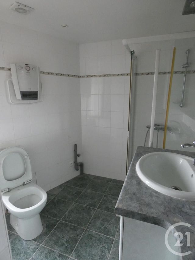 Appartement F4 à louer - 4 pièces - 90.0 m2 - SOUILLAC - 46 - MIDI-PYRENEES - Century 21 Cabinet Théron