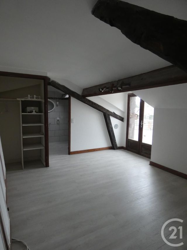Appartement F4 à louer - 4 pièces - 90.0 m2 - SOUILLAC - 46 - MIDI-PYRENEES - Century 21 Cabinet Théron