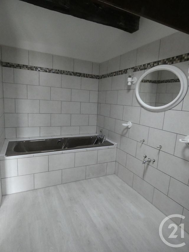 Appartement F4 à louer - 4 pièces - 90.0 m2 - SOUILLAC - 46 - MIDI-PYRENEES - Century 21 Cabinet Théron
