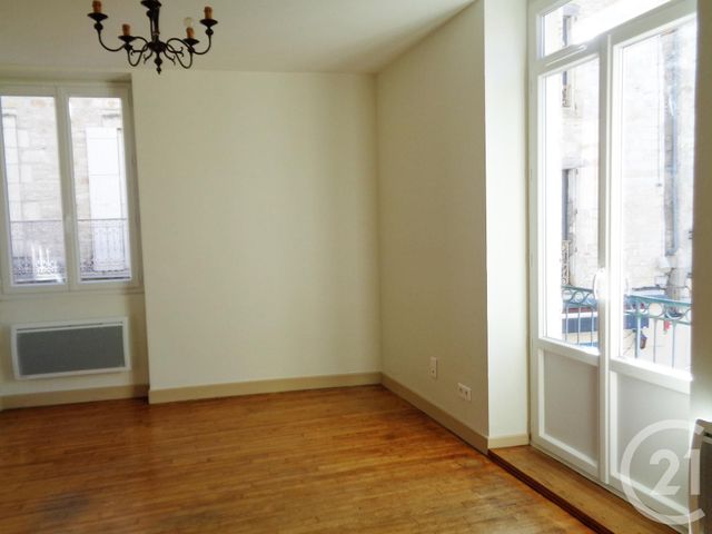 Appartement à louer - 2 pièces - 43.15 m2 - SOUILLAC - 46 - MIDI-PYRENEES - Century 21 Cabinet Théron
