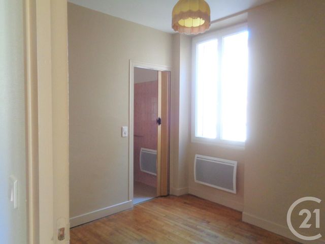 Appartement à louer - 2 pièces - 43.15 m2 - SOUILLAC - 46 - MIDI-PYRENEES - Century 21 Cabinet Théron