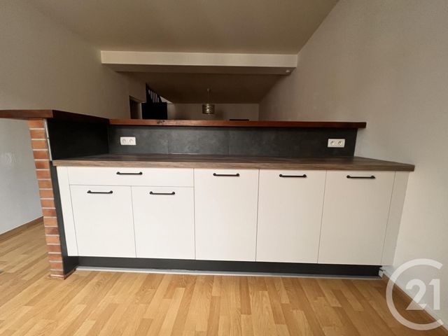 Appartement à louer - 3 pièces - 72.0 m2 - SOUILLAC - 46 - MIDI-PYRENEES - Century 21 Cabinet Théron